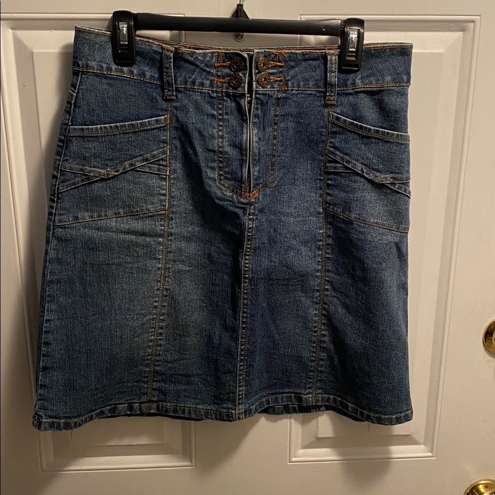 Chic Blue Denim Skirt with Pocket Accents Denim & Co